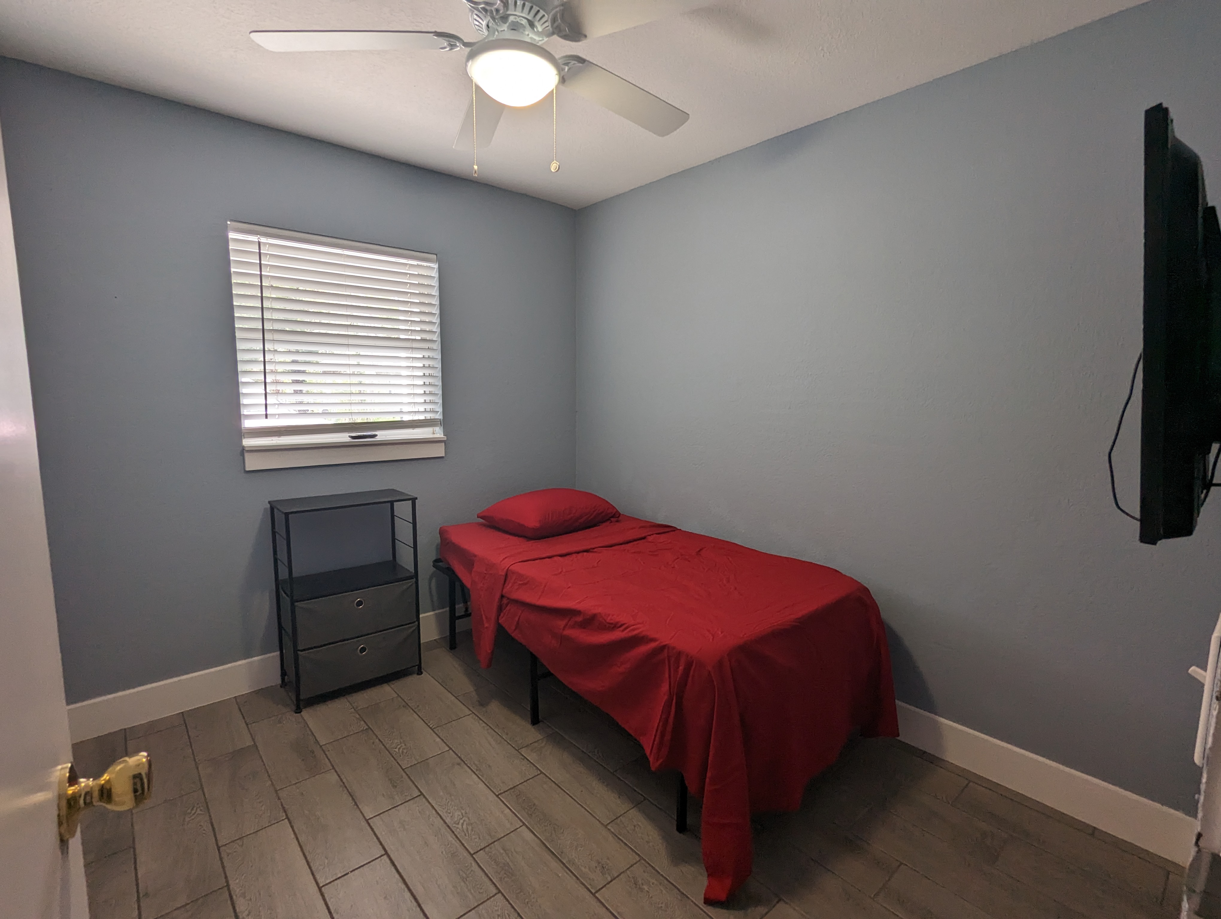 Master Bedroom in Oak Heights Townhouse view